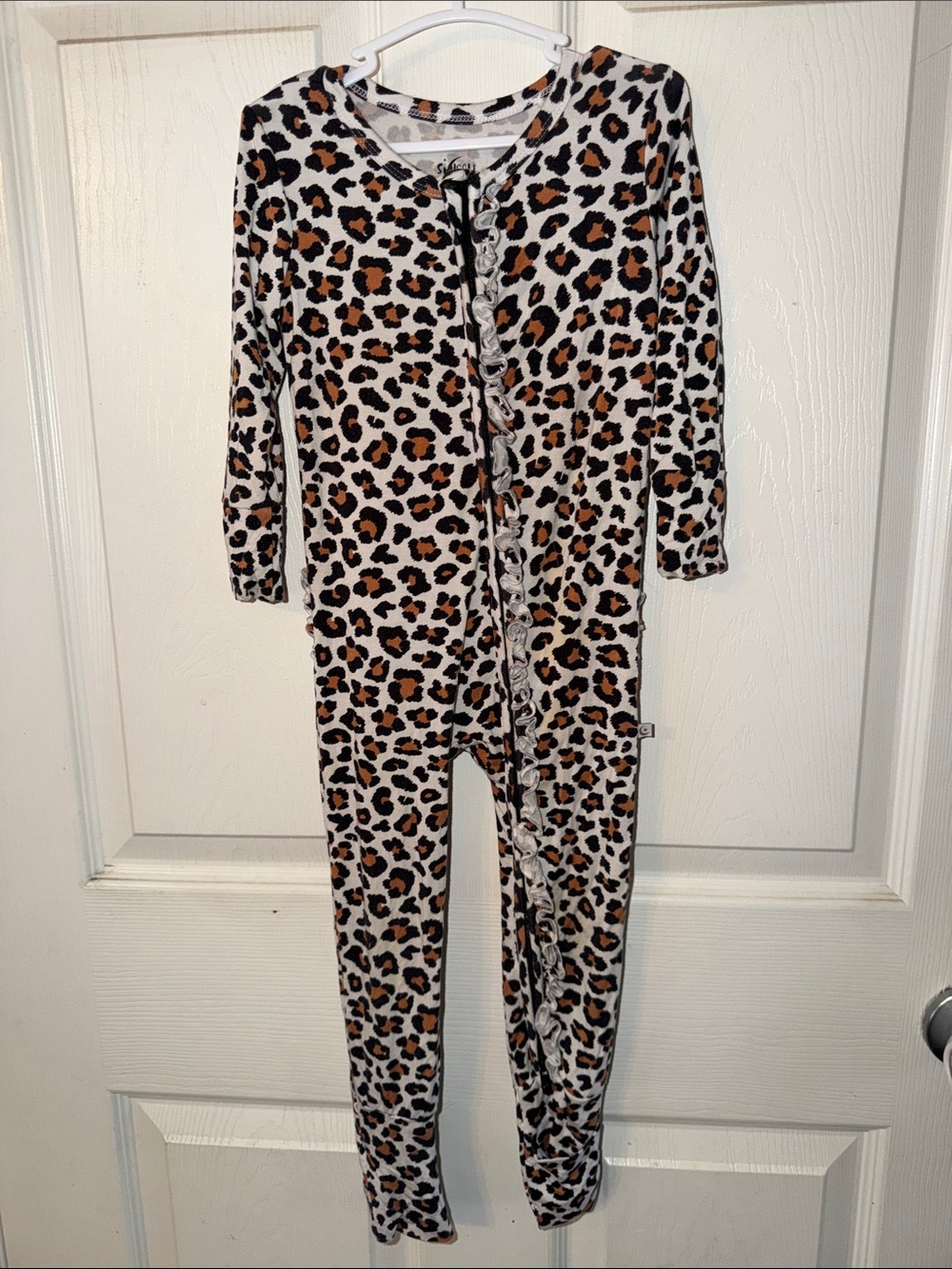 Snuggle Bums Leopard Print Zippy 2T *CALLOUTS!!*